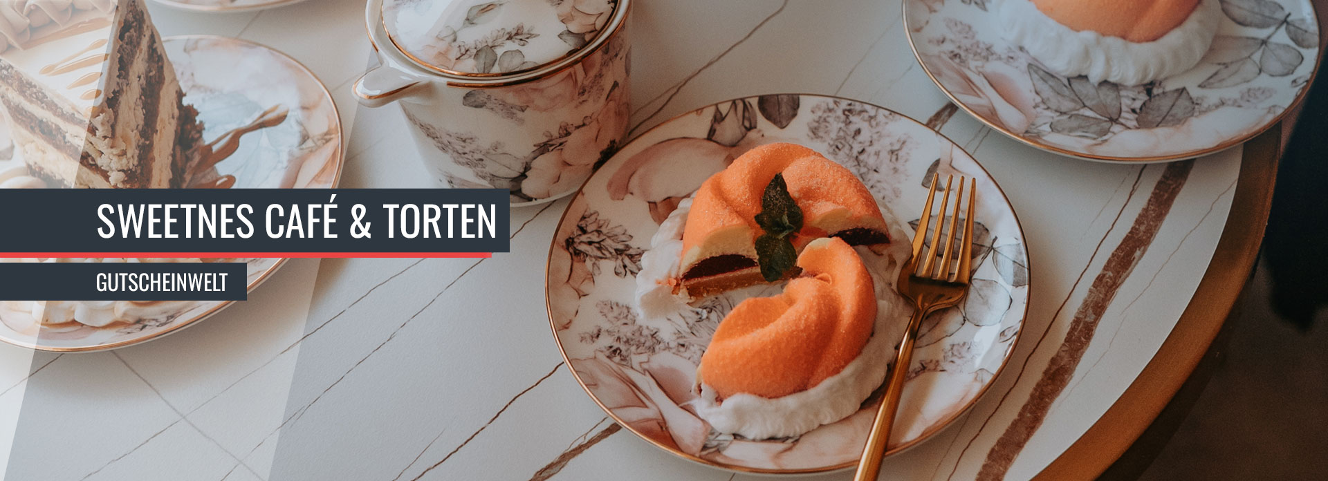 Bunte Macarons im Sweetnes Café Würzburg – süße Spezialitäten